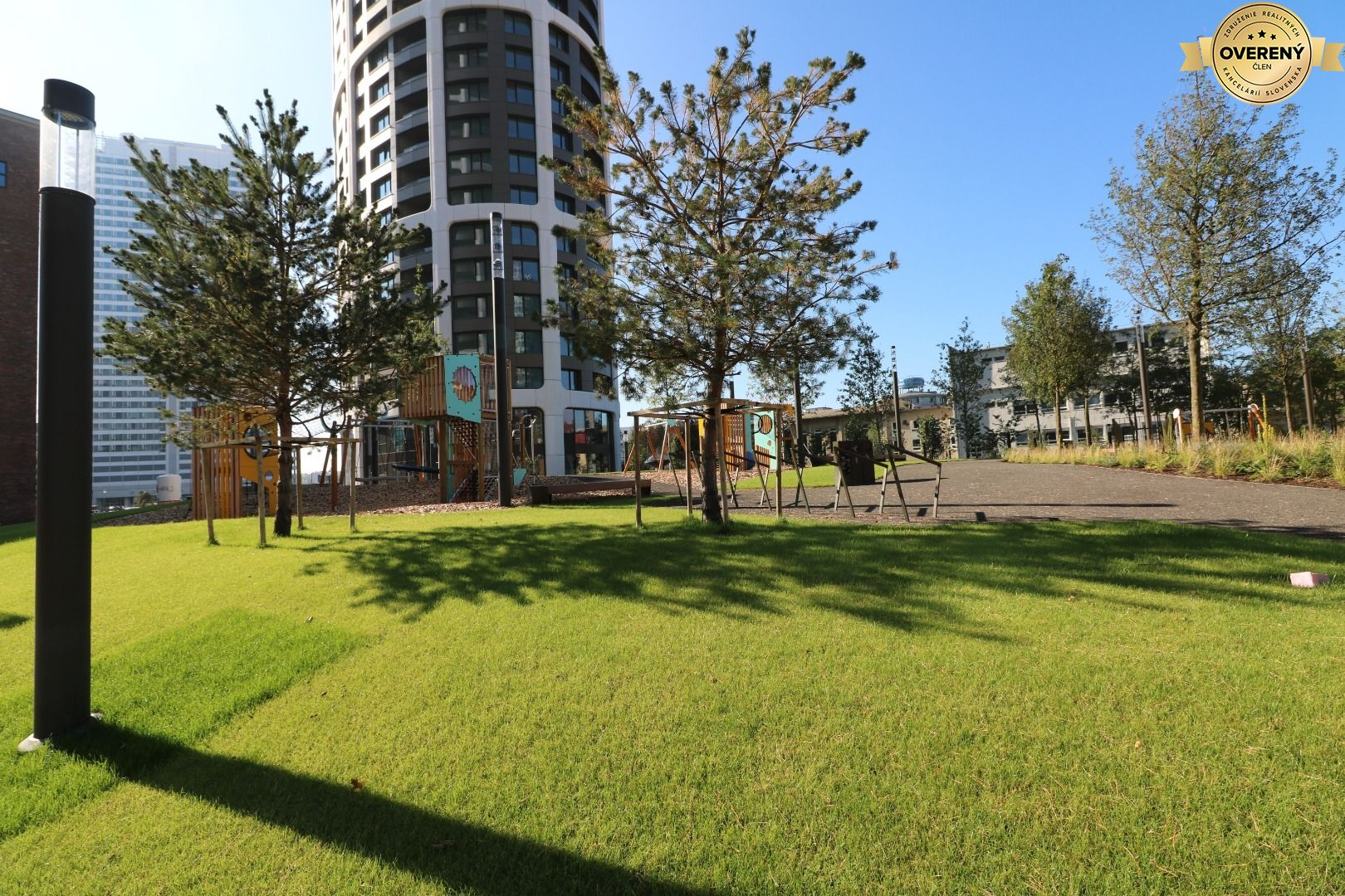 NUERA︱SKY PARK luxury furnished 2-room apartment on 15th floor