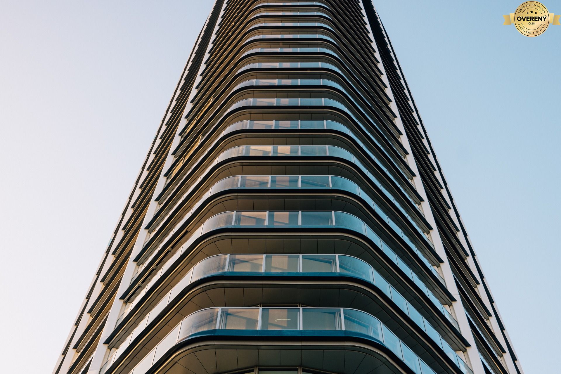 NUERA︱EUROVEA TOWER - Penthouse 3-bed. apt. Danube view, 44th