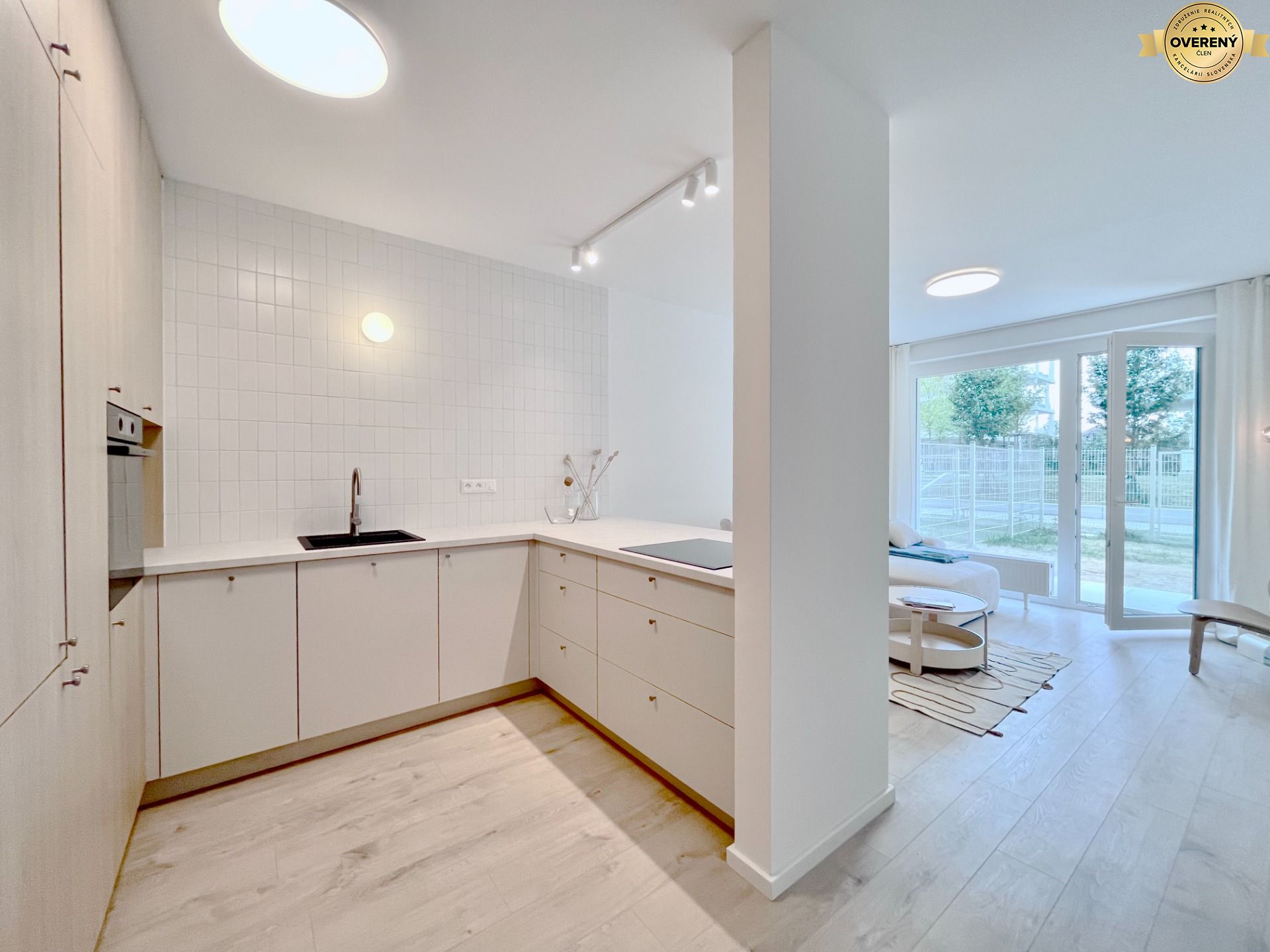 RESERVED | NOVÝ RUŽINOV,furnished 1-bedroom apt with garden