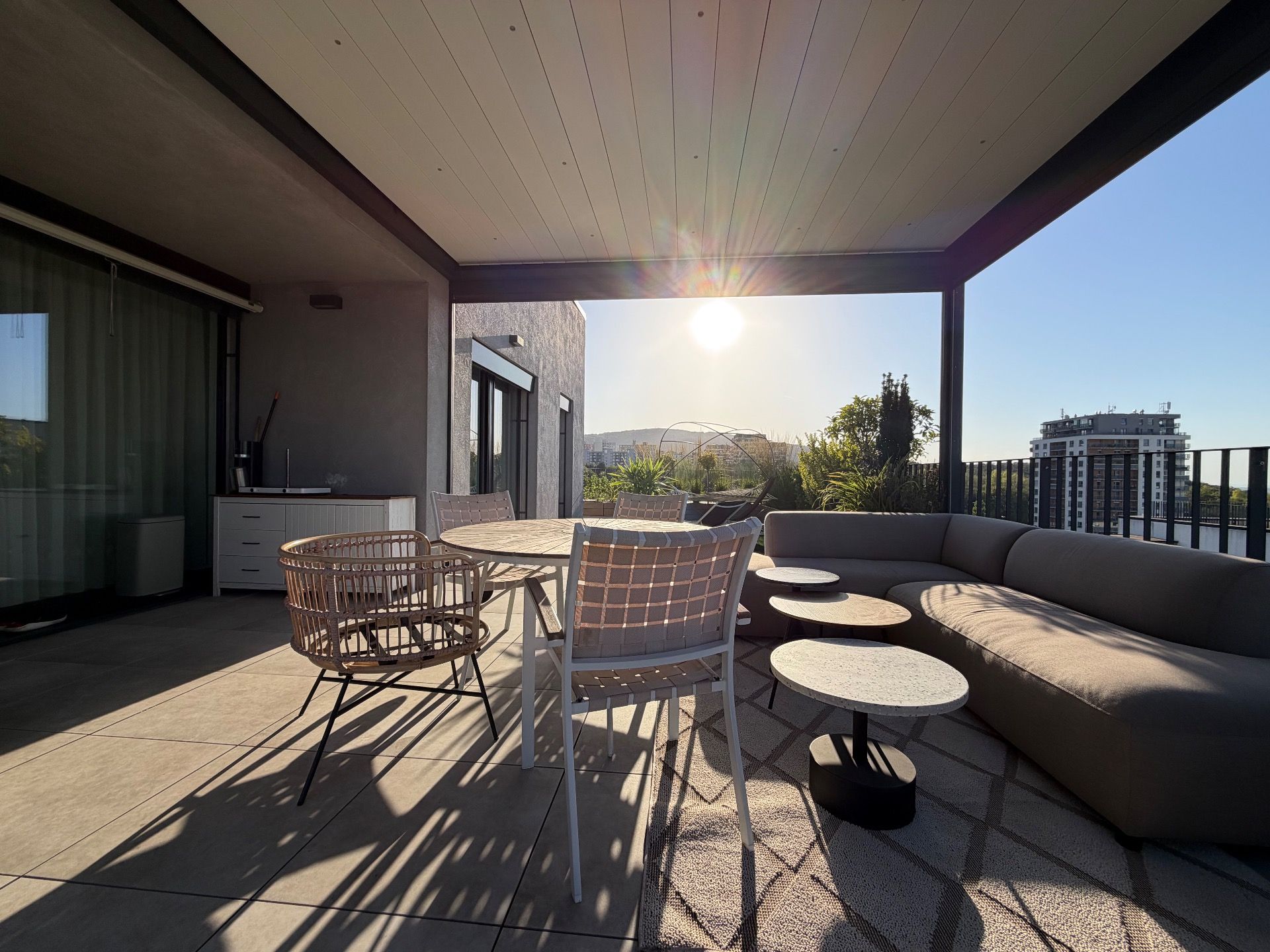 NUERA︱Penthouse with terrace and forest view in Dúbravka