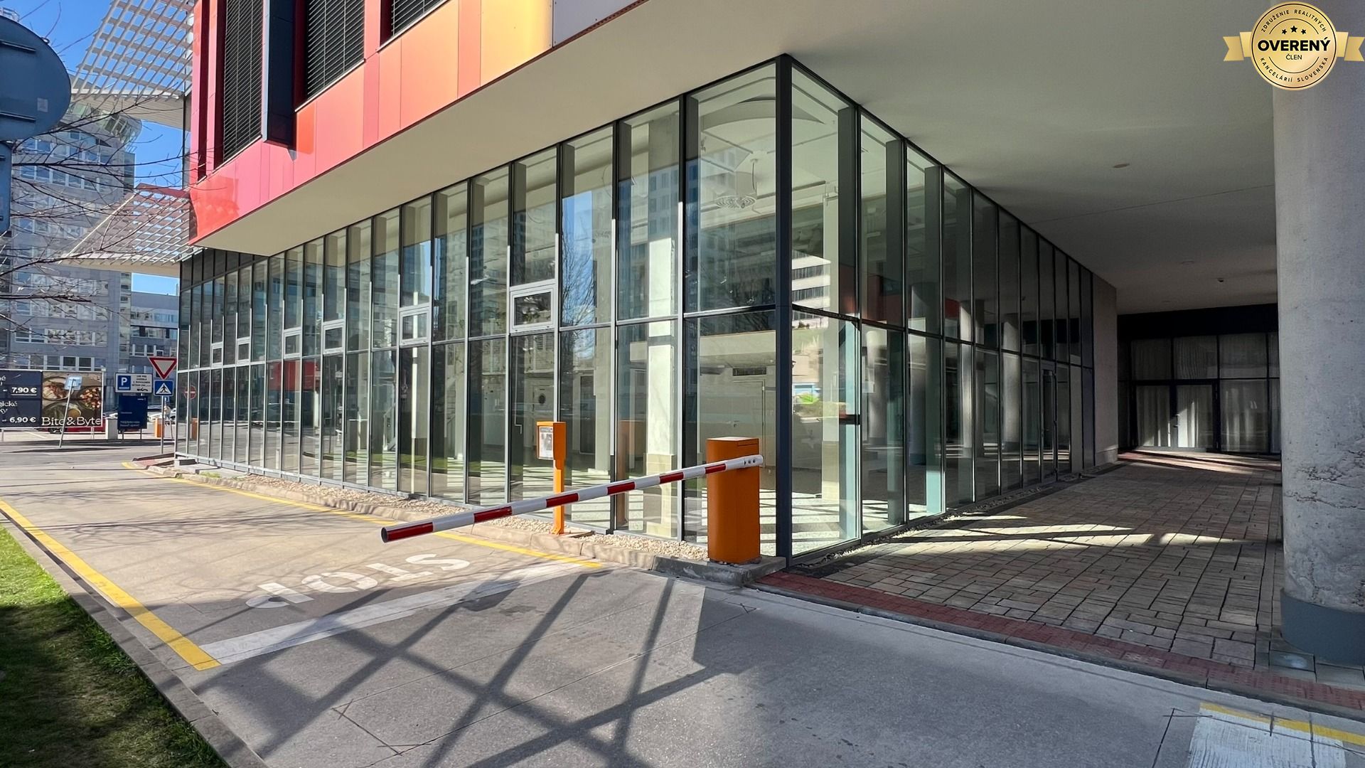 NUERA ︱Plynárenská - 400 m² - hospitality & cowork