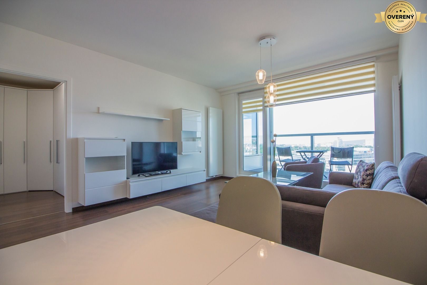 NUERA︱PANORAMA CITY - 1 BED apartment with castle view