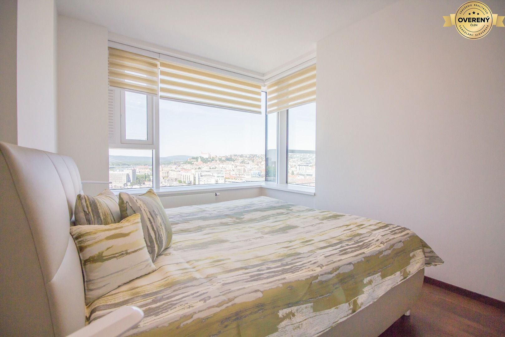 NUERA︱PANORAMA CITY - 1 BED apartment with castle view