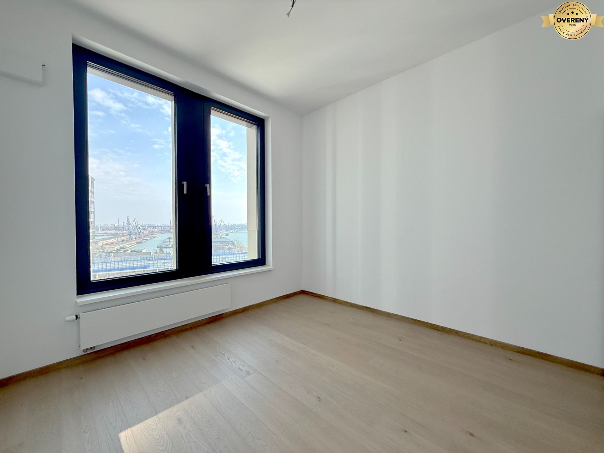 NUERA︱EUROVEA RIVERSIDE- 3 bedroom apartment with Danube view