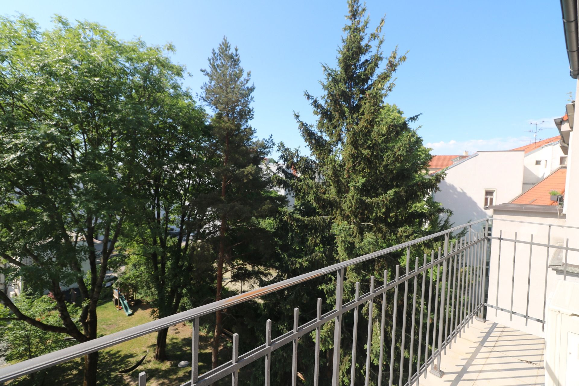 NUERA I Spacious 2 bedroom apartment at Palisady