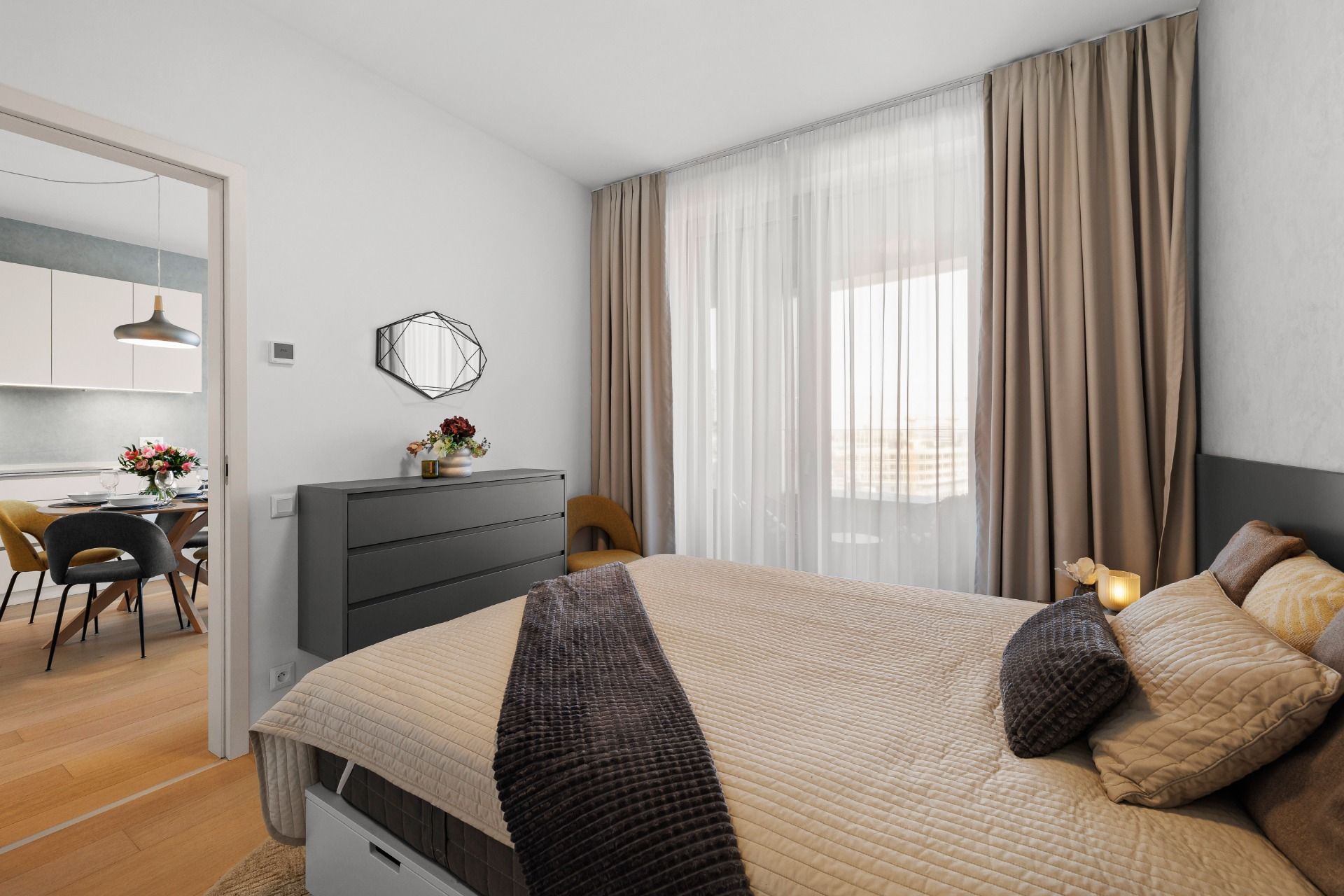 NUERA︱SKY PARK luxury furnished 2-room apartment on 15th floor