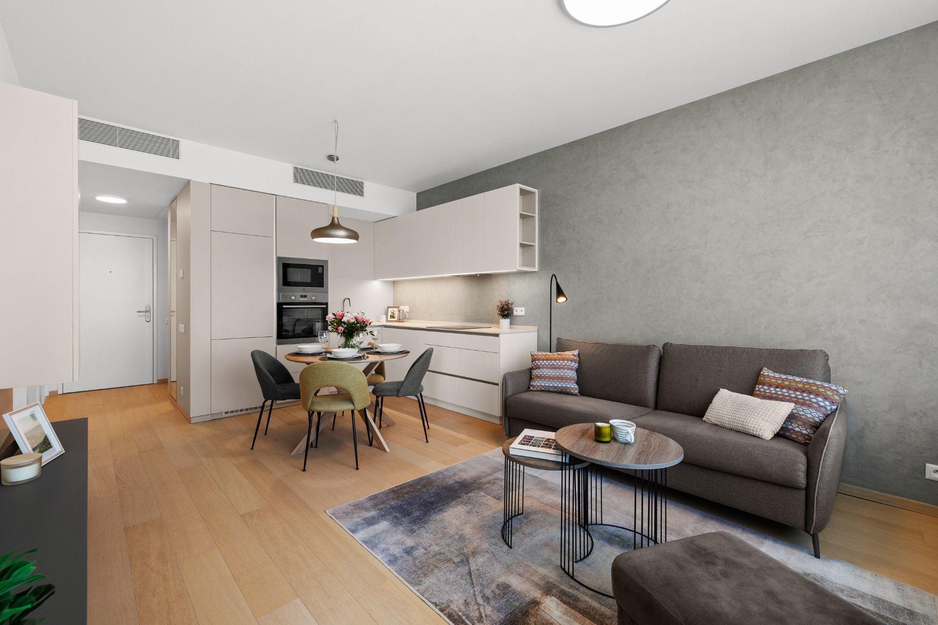NUERA︱SKY PARK luxury furnished 2-room apartment on 15th floor