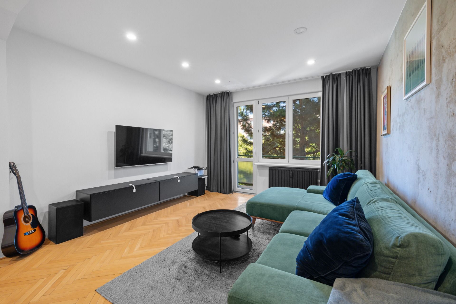 NUERA︱-  Reconstructed 2,5 room apartment, Haburska, Bratislava