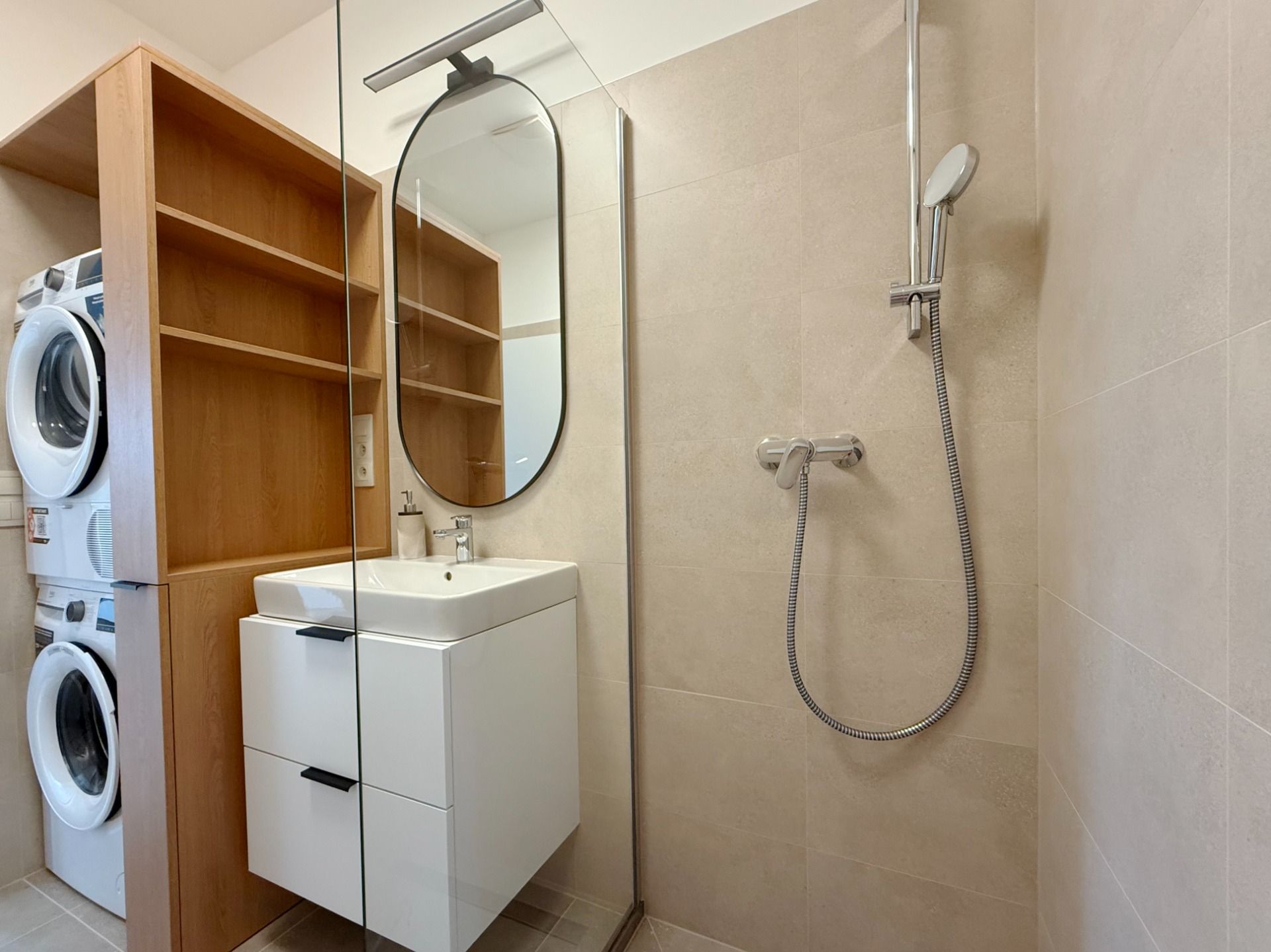 NUERA︱UNO Unique 1-Bedroom Apartment Near the Pedestrian Zone, Poštová