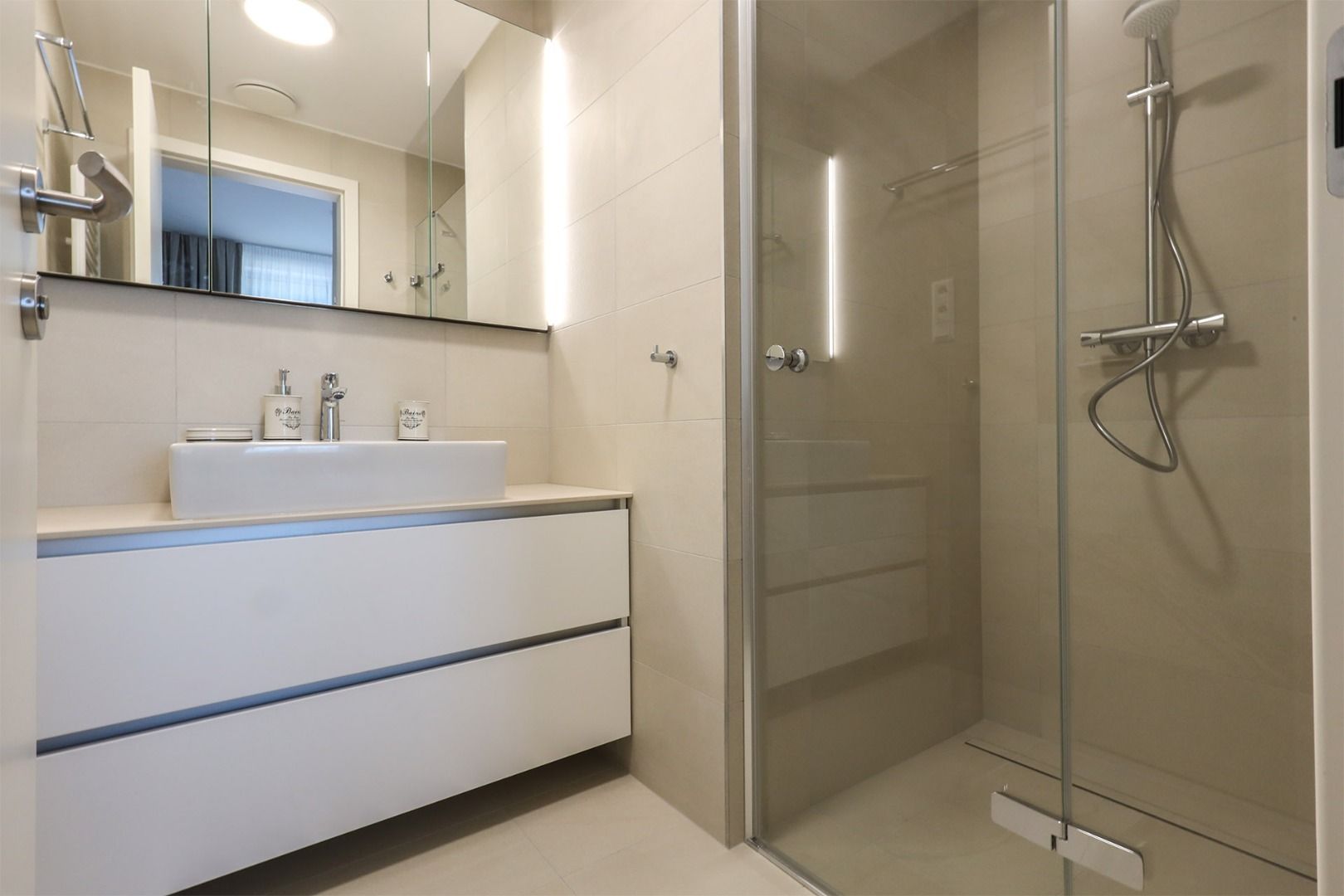 NUERA I SKY PARK Luxury 2-room apartment on 15th floor, tower 3